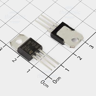 BTA12-600BRG TRIAC Standard 600V 12A TO-220