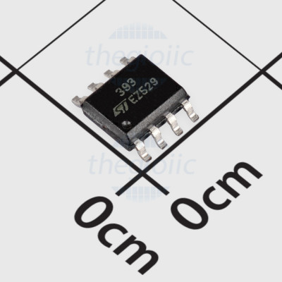 LM393DT IC Dual Comparator, Open Collector, 8-SOIC